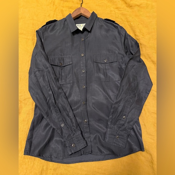 imogene + willie Tops - Imogene and Willie - women’s button up blouse. Dark Navy.